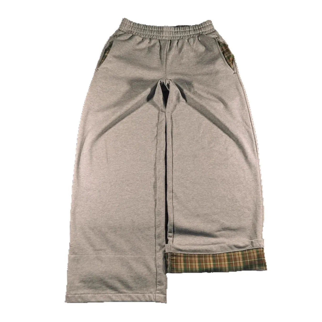 Wide 2000s-style pants from My Store, featuring a relaxed fit and vintage-inspired design, shown on a model.